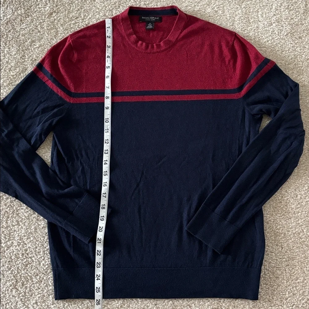 Banana Republic Red and Navy Crewneck Sweater
